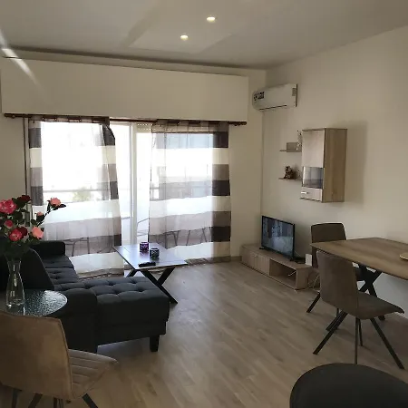 Karouana Two Bedroom Daire